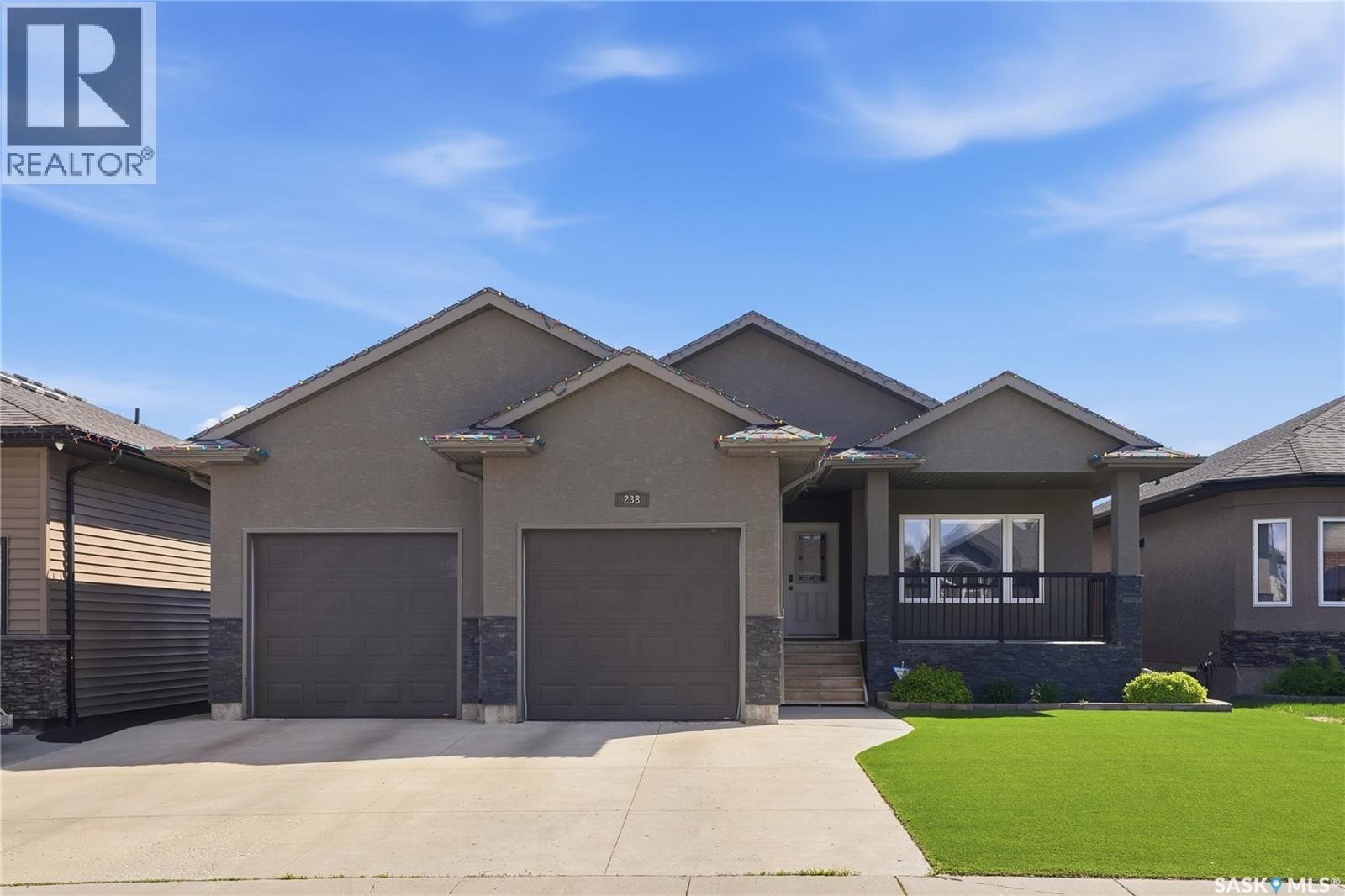 238 Greenfield Crescent, Saskatoon, Saskatchewan  S7R 0B6 - Photo 2 - SK039480