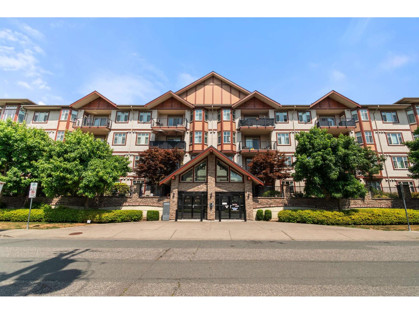 206 45615 BRETT AVENUE|Chilliwack Proper West