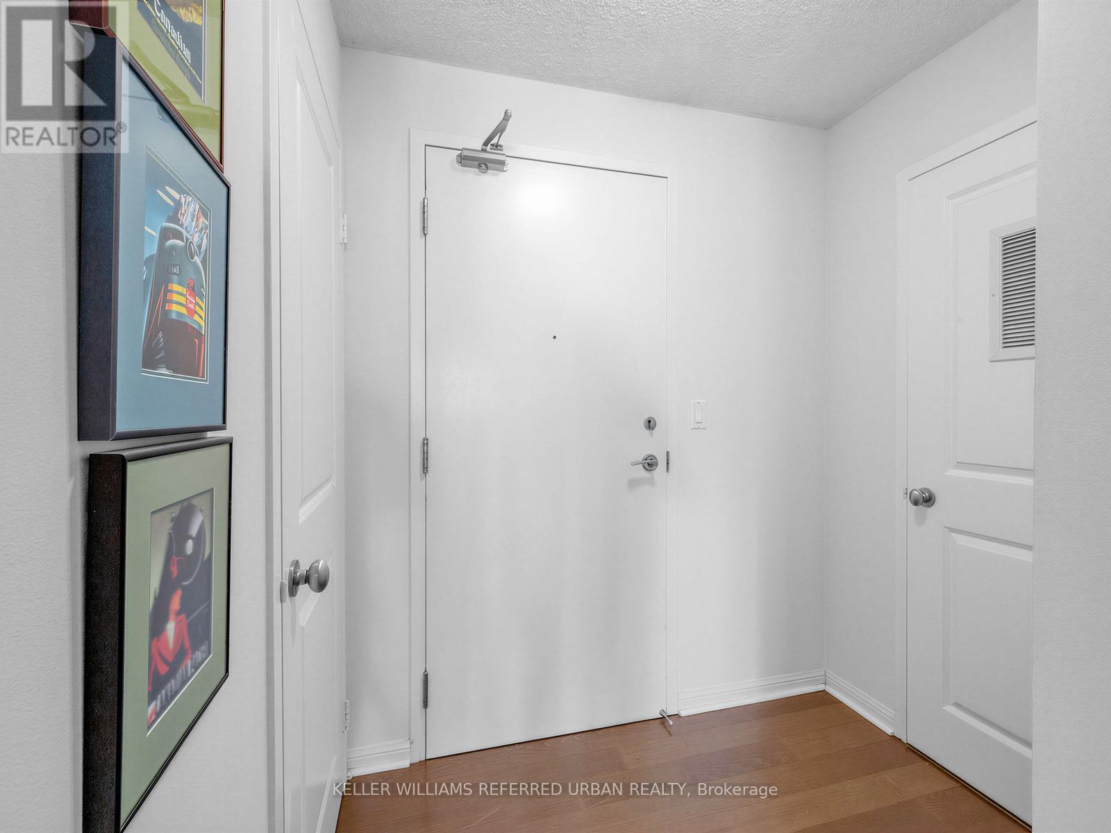 1208 - 11 St Joseph Street, Toronto, Ontario M4Y 3G4 - Photo 3 - C13453174