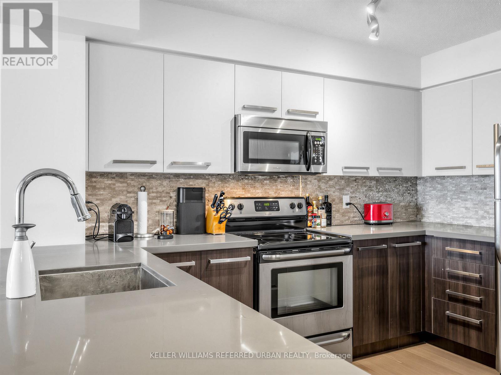 1208 - 11 St Joseph Street, Toronto, Ontario M4Y 3G4 - Photo 6 - C13453174