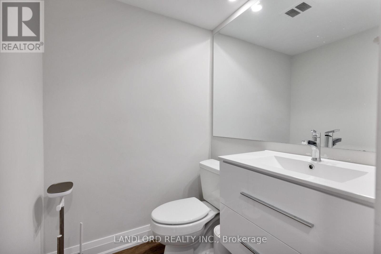 2208 - 33 Harbour Square, Toronto, Ontario  M5J 2G2 - Photo 18 - C13453180