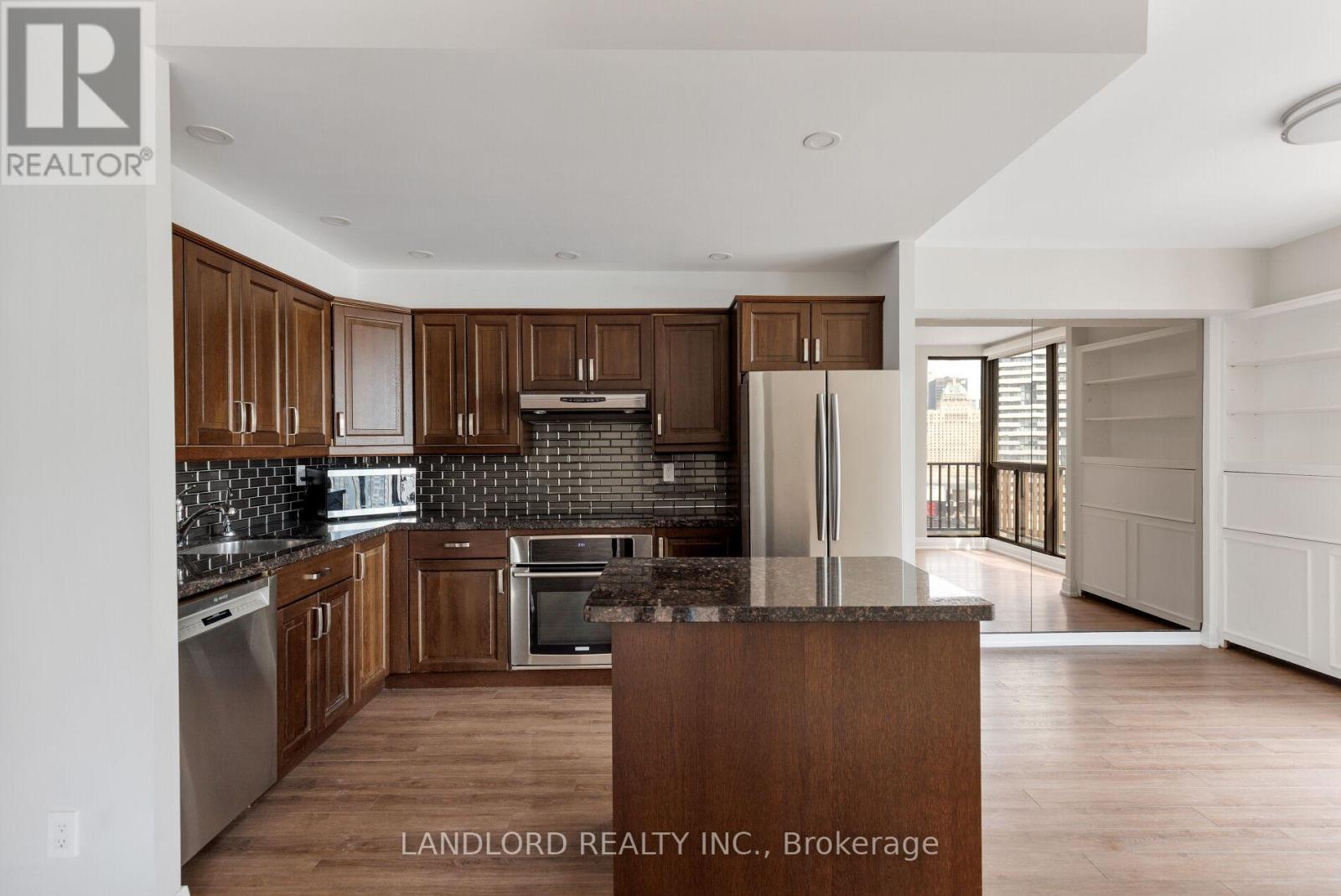 2208 - 33 Harbour Square, Toronto, Ontario  M5J 2G2 - Photo 2 - C13453180