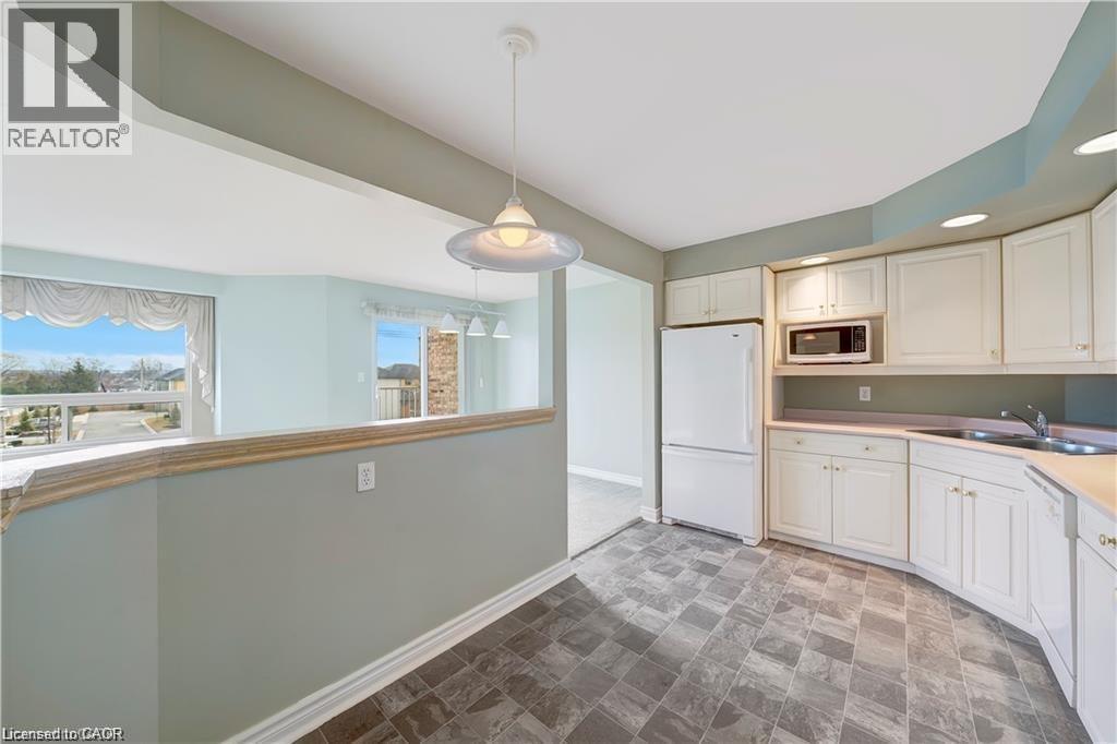 1061 Vansickle Road N Unit# 303b, St. Catharines, Ontario L2M 2X4 - Photo 3 - 40839945
