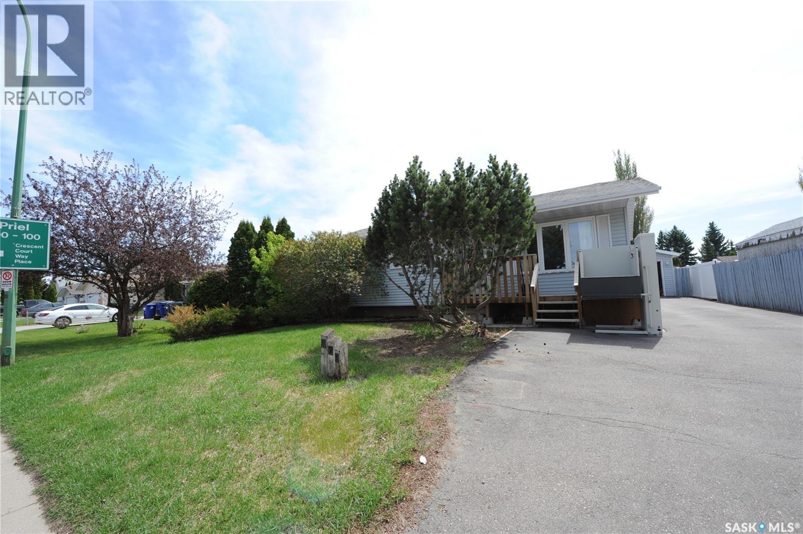 571 Pendygrasse ROAD, Saskatoon, Saskatchewan
