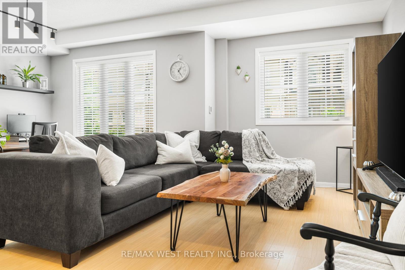 1250 St. Martins Drive, Pickering, Ontario  L1W 0A2 - Photo 6 - E13453196