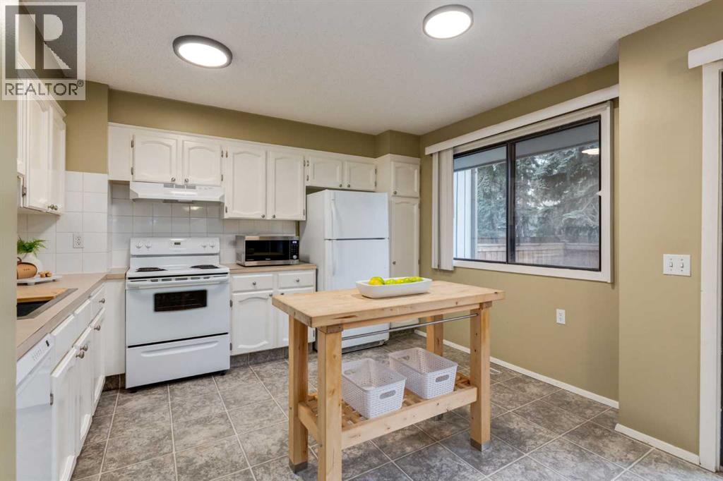 10, 3302 50 Street Nw, Calgary, Alberta  T3A 2C6 - Photo 13 - A2316750