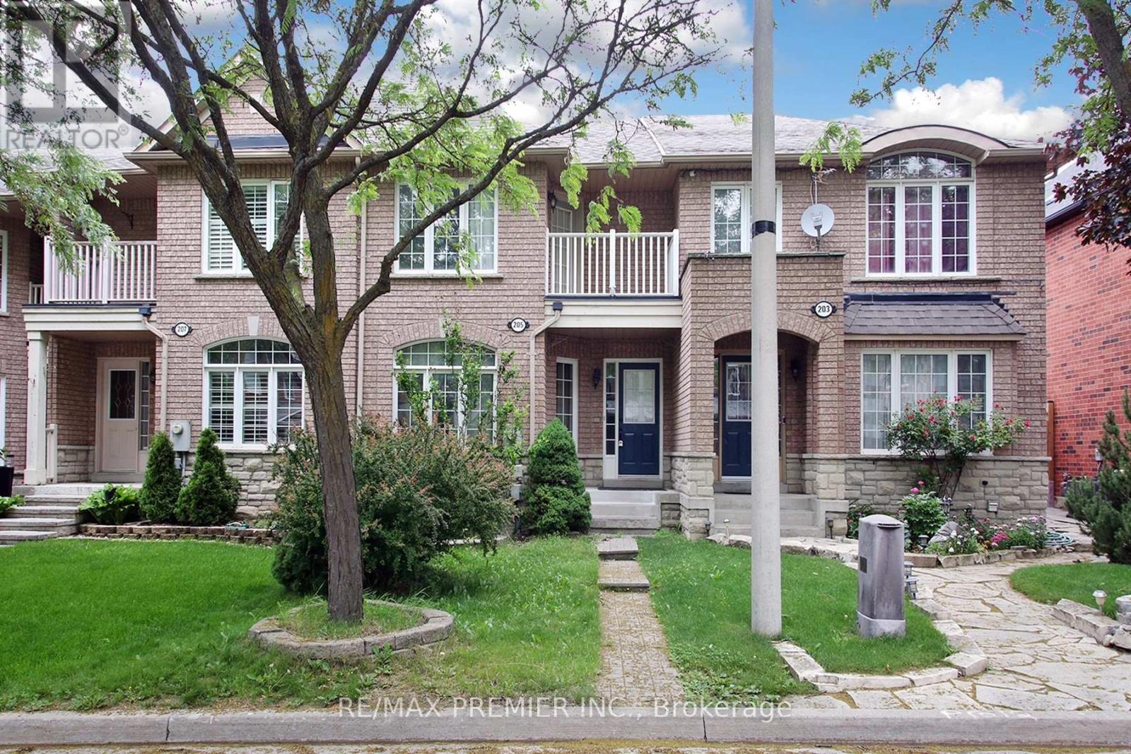 205 EQUATOR CRESCENT, Vaughan, Ontario