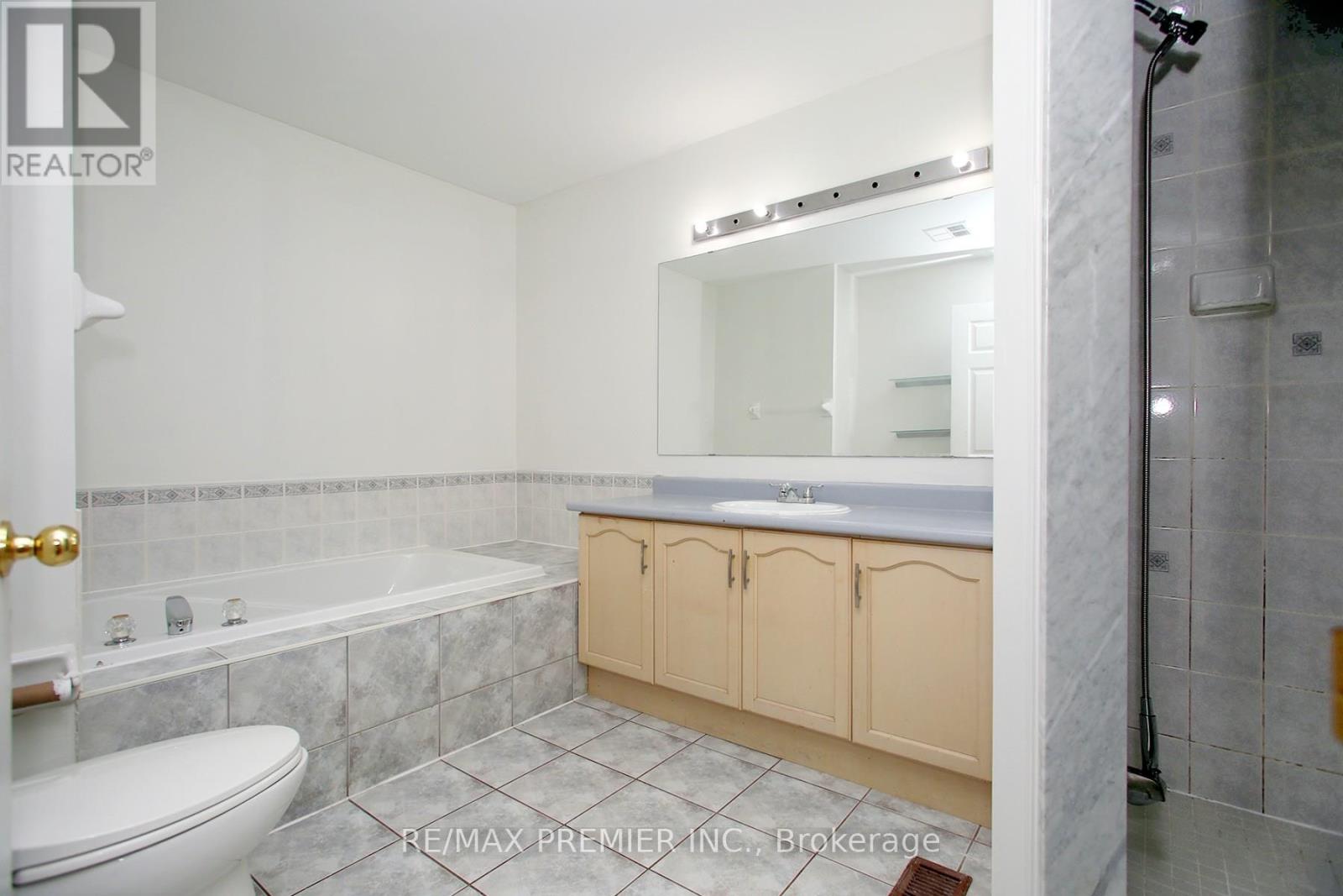205 Equator Crescent, Vaughan, Ontario  L6A 2Y2 - Photo 15 - N13453128