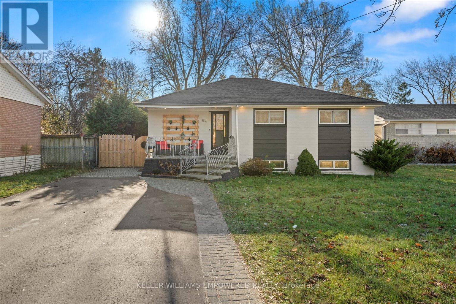 Lower 1 - 65 Murray Drive, Aurora, Ontario  L4G 2C2 - Photo 2 - N13453268