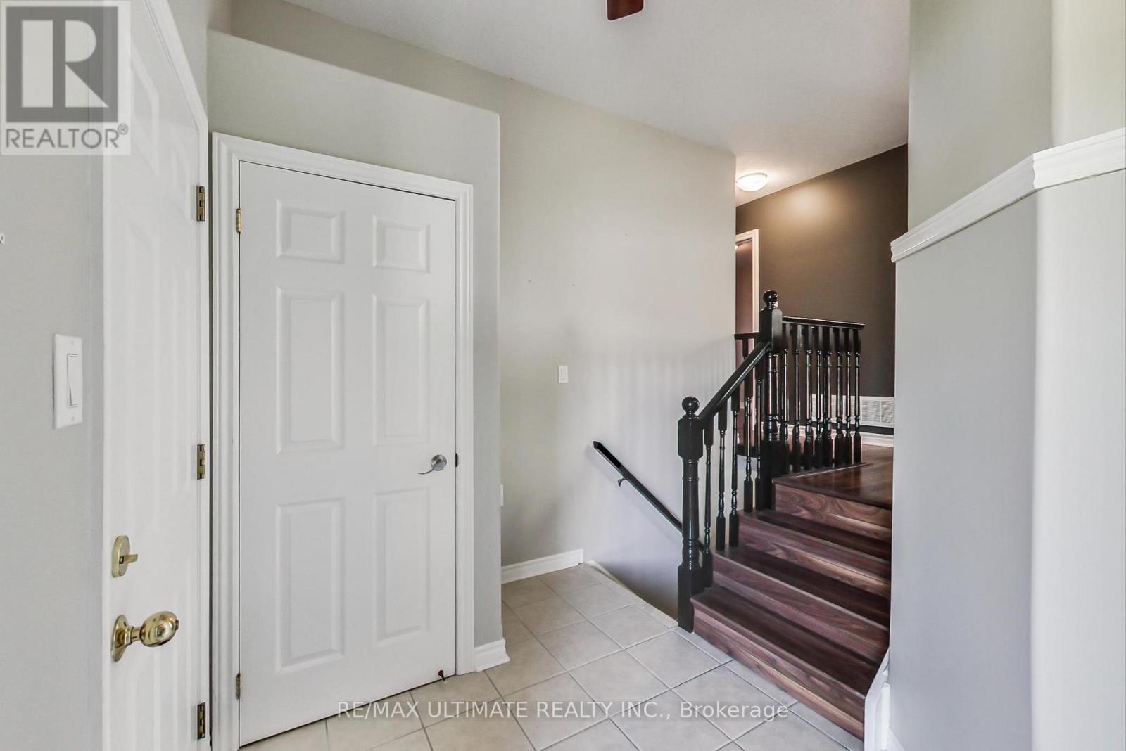 Main - 209 Dunsmore Lane, Barrie (Georgian Drive), Ontario  L4M 6Z8 - Photo 4 - S13453186