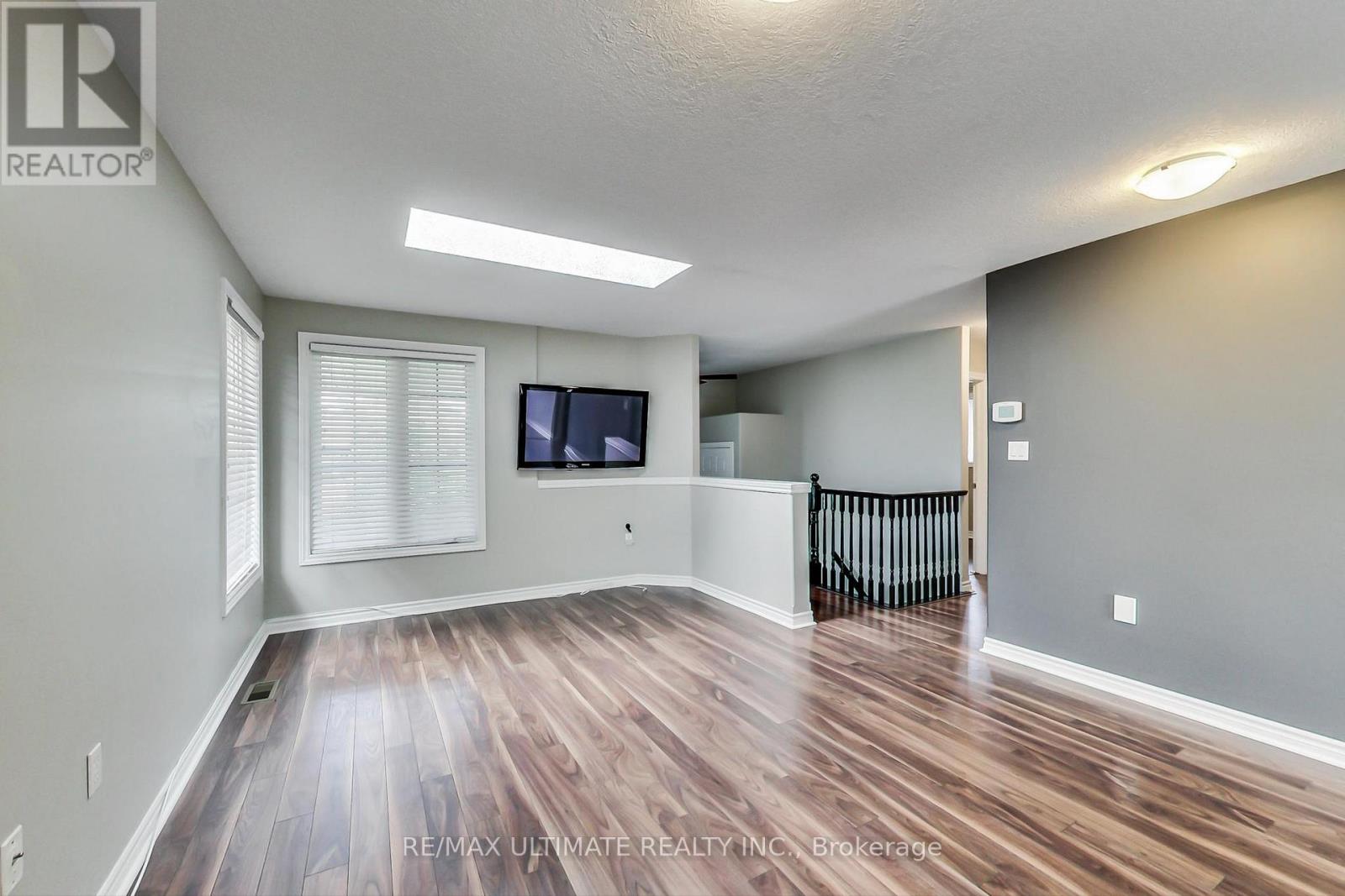 Main - 209 Dunsmore Lane, Barrie (Georgian Drive), Ontario  L4M 6Z8 - Photo 5 - S13453186