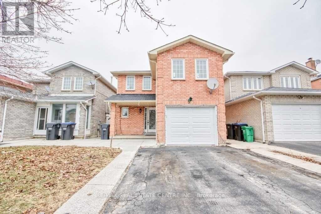 52 FALLEN OAK COURT, Brampton, Ontario