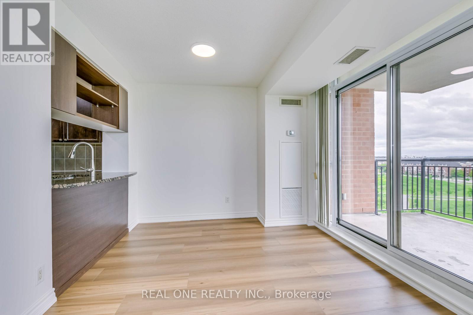 803 - 2365 Central Park Drive, Oakville, Ontario  L6H 0C7 - Photo 12 - W13453204