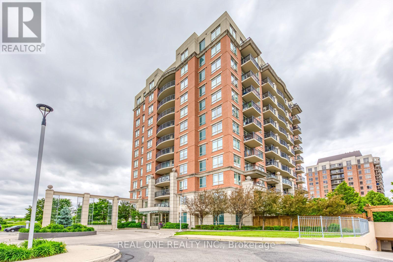 803 - 2365 Central Park Drive, Oakville, Ontario  L6H 0C7 - Photo 2 - W13453204