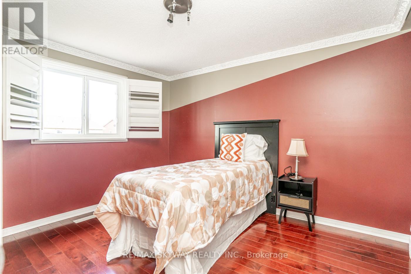 15 Cresswell Drive, Brampton, Ontario  L6Y 2T5 - Photo 21 - W13453230
