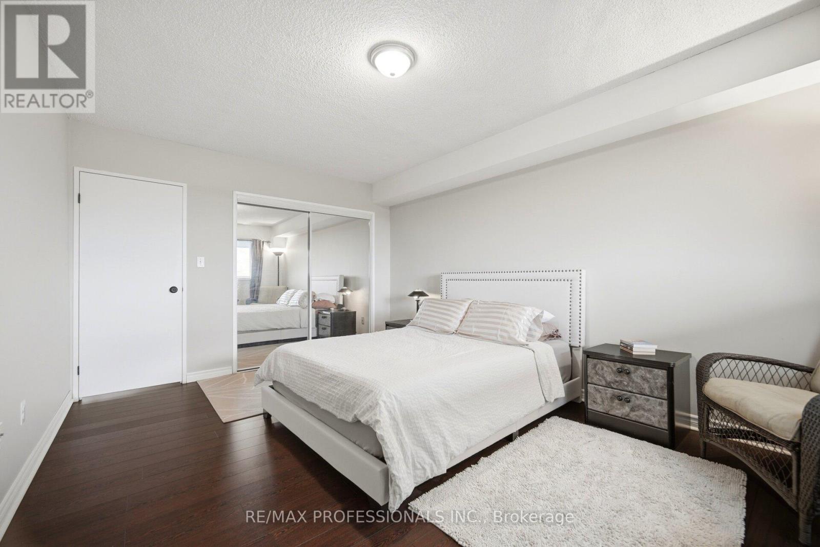 1907 - 250 Scarlett Road, Toronto, Ontario  M6N 4X5 - Photo 26 - W13453316