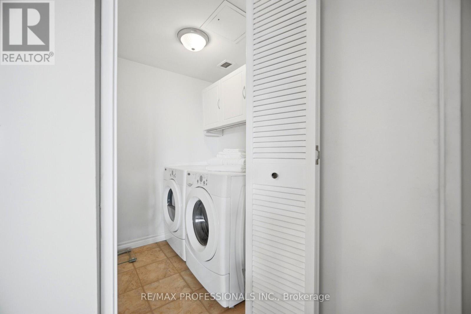1907 - 250 Scarlett Road, Toronto, Ontario  M6N 4X5 - Photo 28 - W13453316