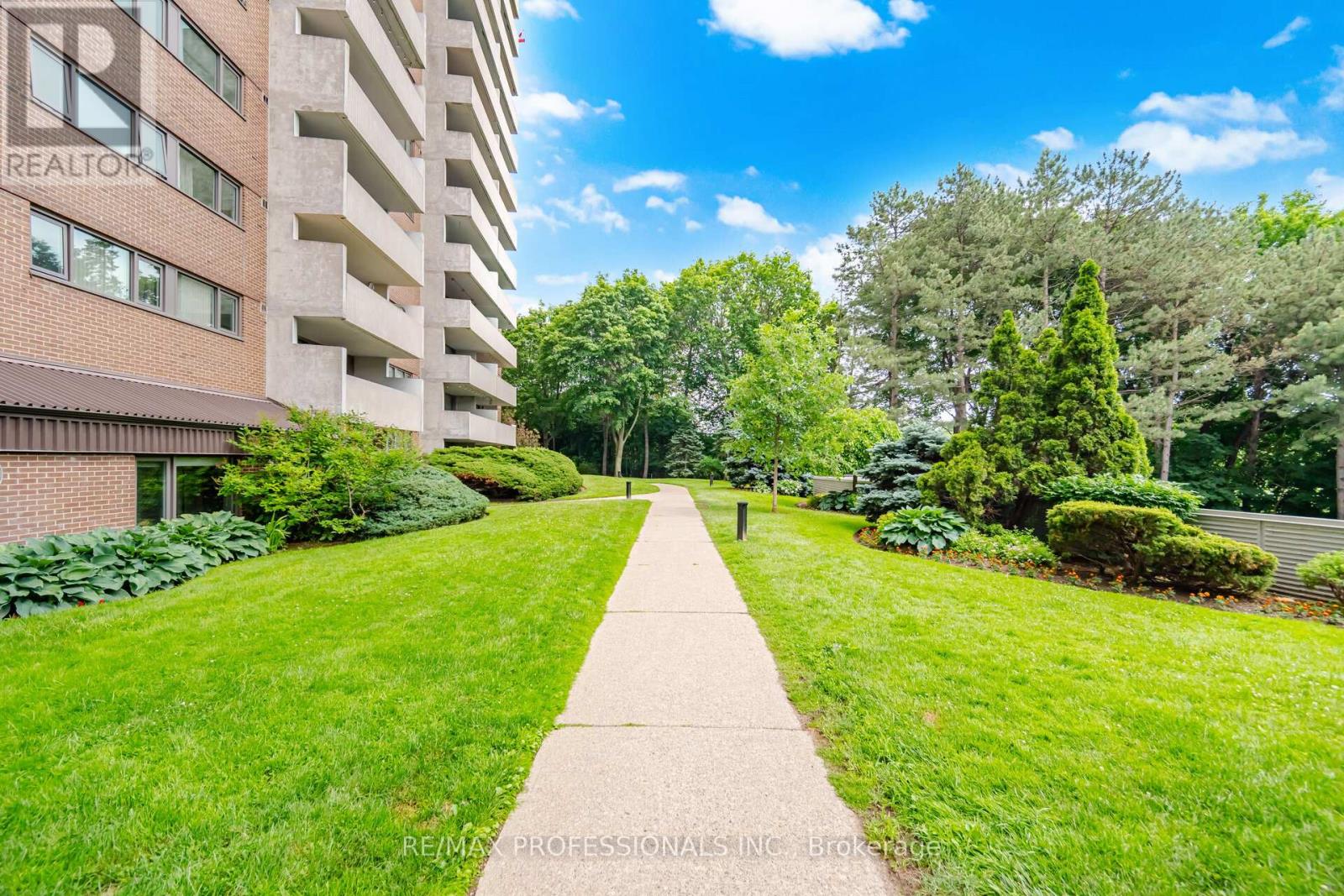 1907 - 250 Scarlett Road, Toronto, Ontario  M6N 4X5 - Photo 48 - W13453316