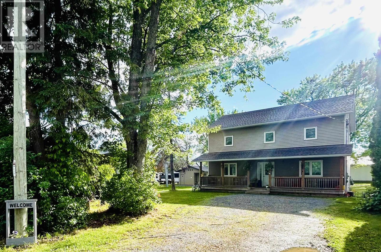 103 Queen Street, Barwick, Ontario  P0W 1A0 - Photo 3 - TB2600568