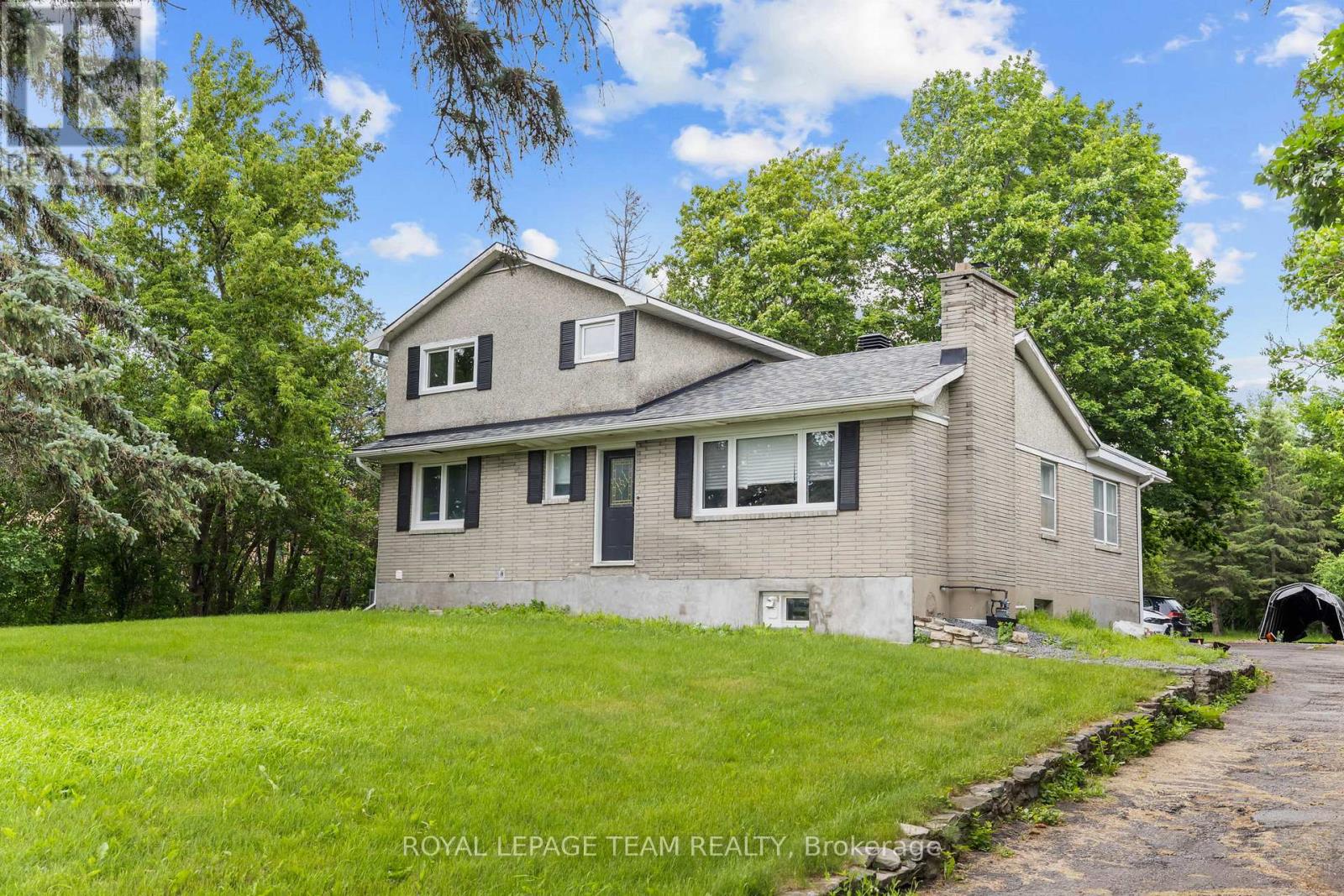Upper Unit - 5432 Old Richmond Road, Ottawa, Ontario  K2R 1G7 - Photo 1 - X13453364