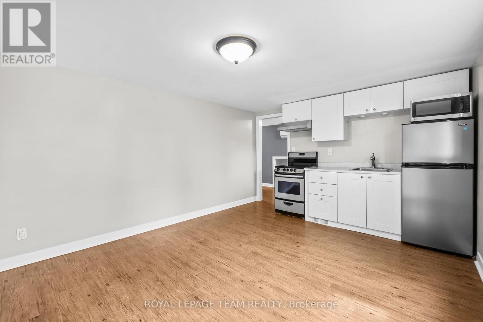Upper Unit - 5432 Old Richmond Road, Ottawa, Ontario  K2R 1G7 - Photo 12 - X13453364