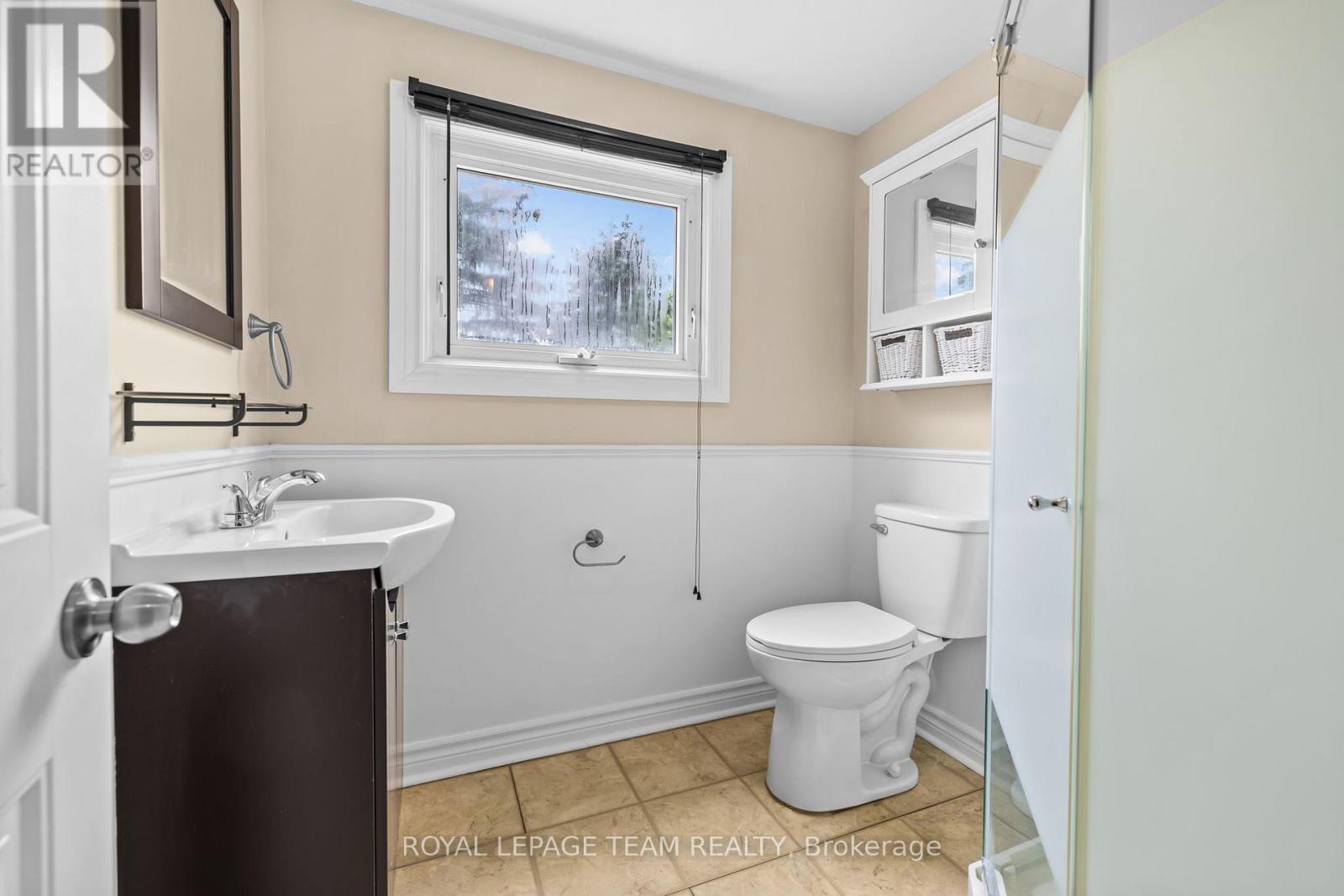 Upper Unit - 5432 Old Richmond Road, Ottawa, Ontario  K2R 1G7 - Photo 15 - X13453364