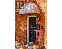 270 QUEEN STREET S, Hamilton, Ontario