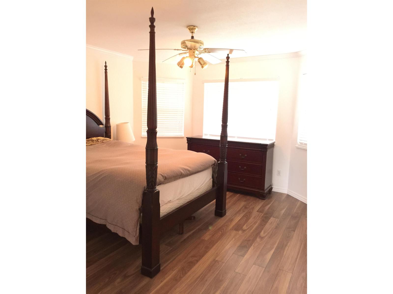 Upper 16375 Middleglen Place, Surrey, British Columbia  V4N 1X7 - Photo 8 - R3136719