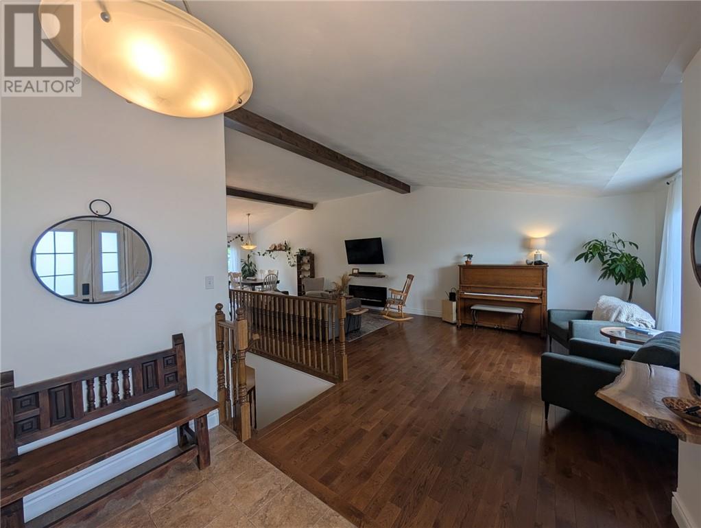 49 Equinox, Sudbury, Ontario  P3B 0B6 - Photo 5 - 2128498