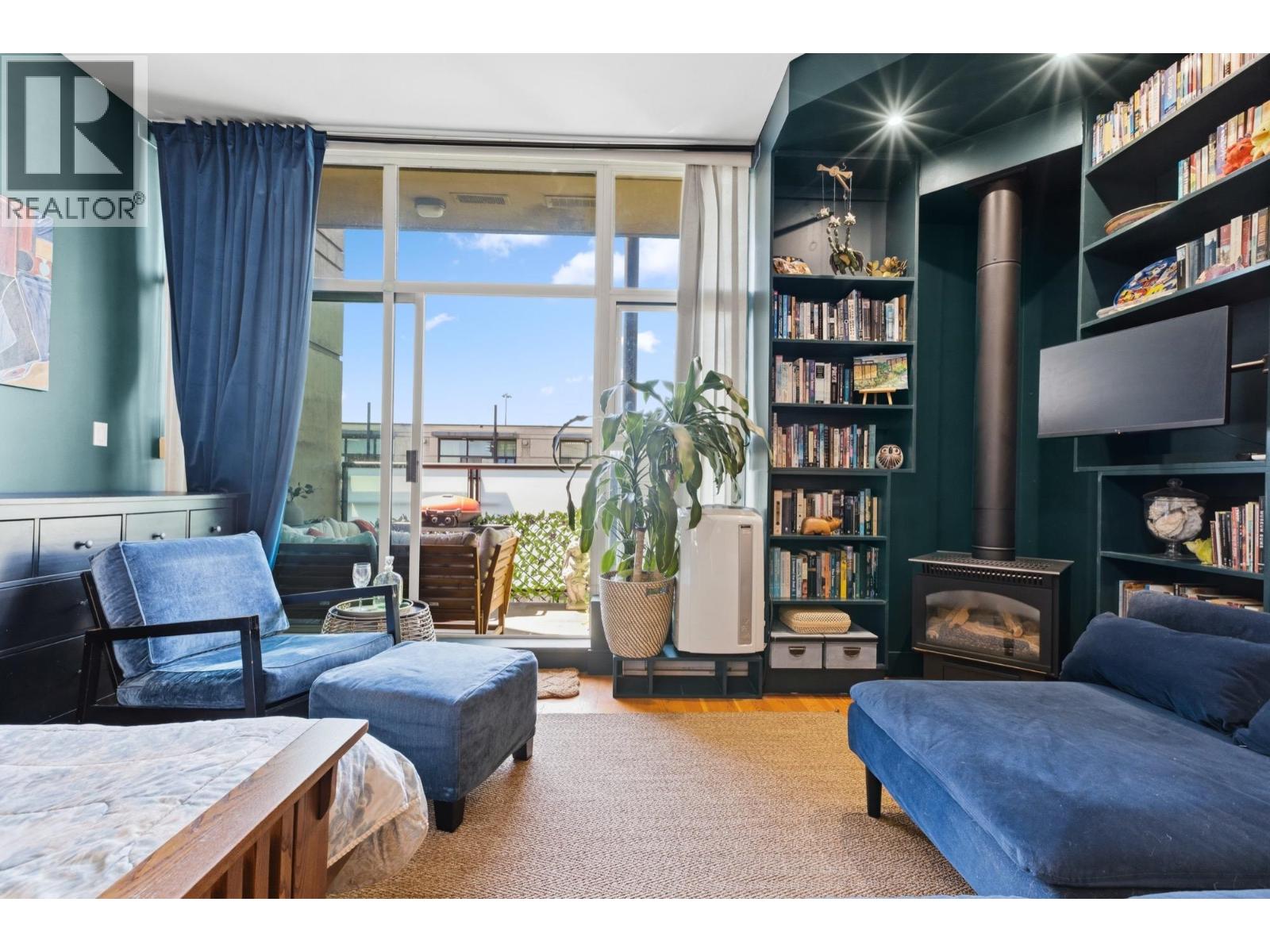 Listing image 4