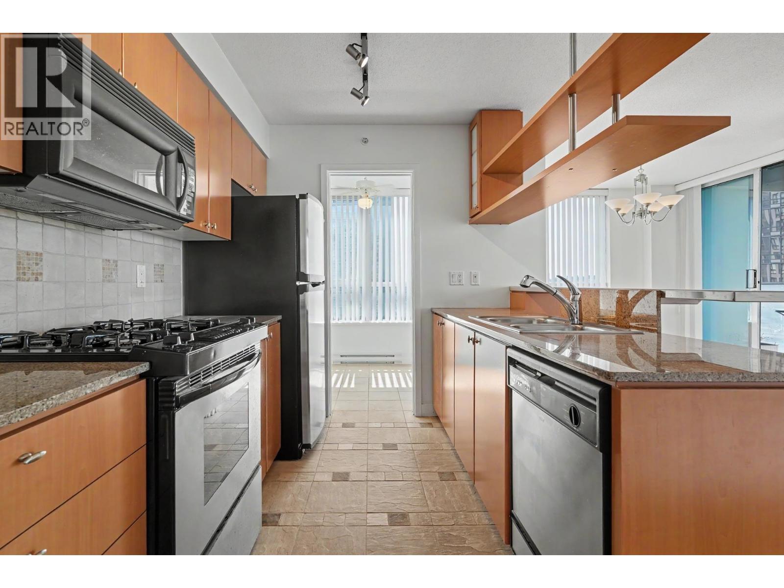 2302 1438 Richards Street, Vancouver, British Columbia  V6Z 3B8 - Photo 9 - R3136675