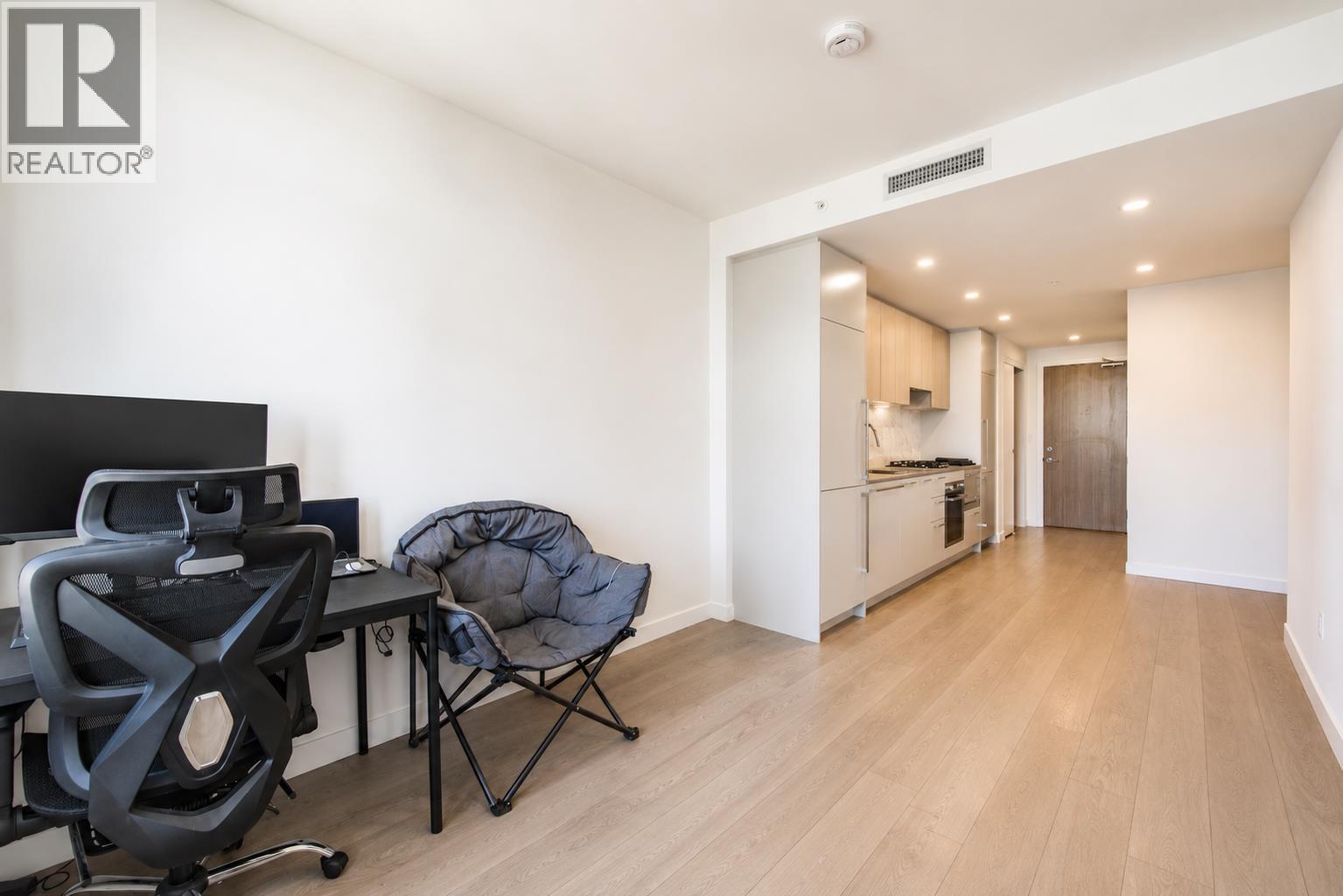 3807 6468 Willingdon Avenue, Burnaby, British Columbia  V5H 0L3 - Photo 3 - R3136686