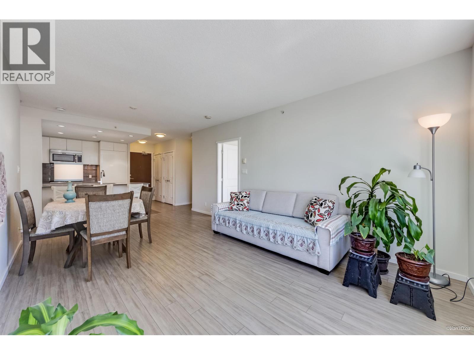 505 3102 Windsor Gate, Coquitlam, British Columbia  V3B 0J3 - Photo 17 - R3136664