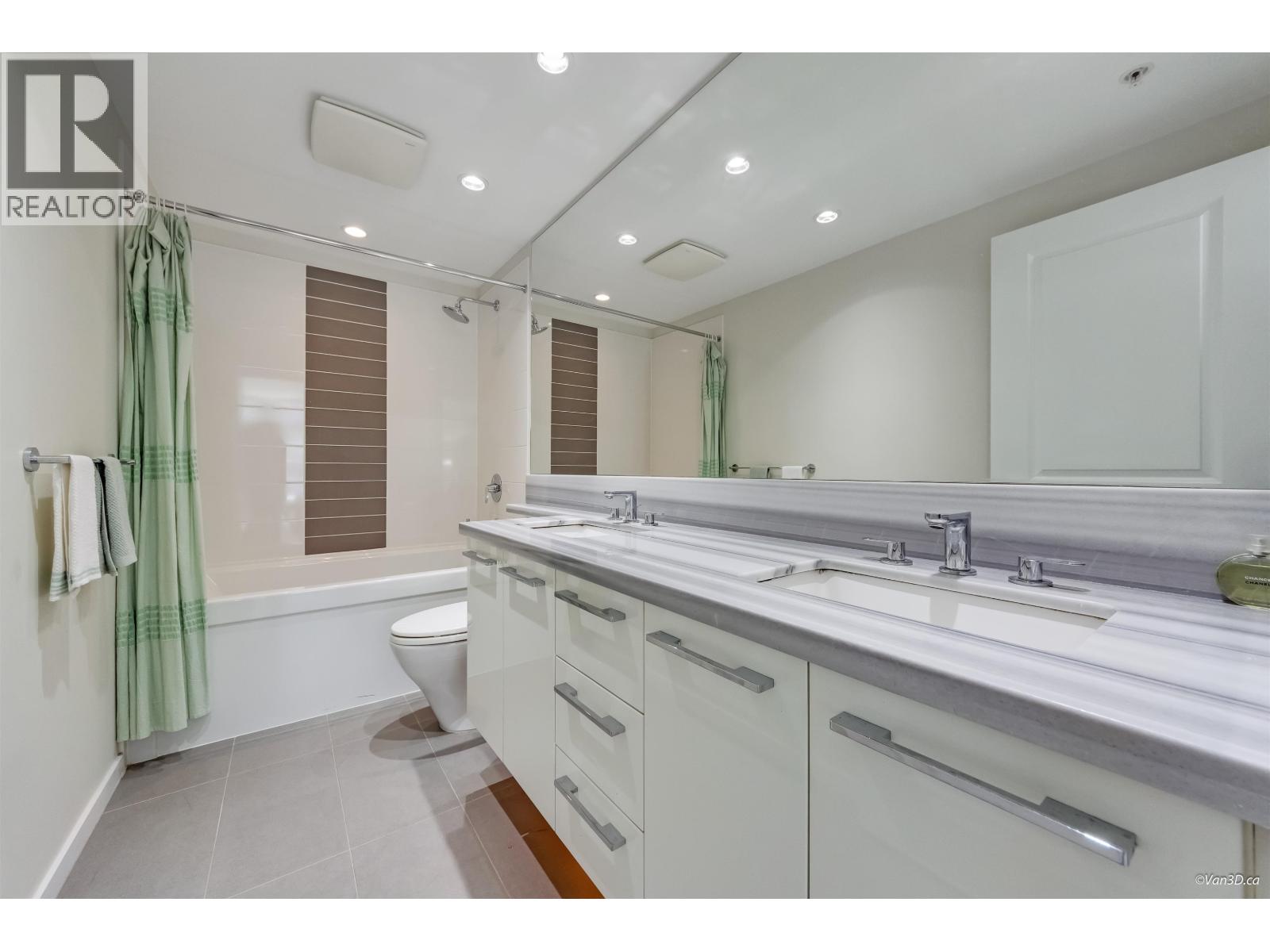 505 3102 Windsor Gate, Coquitlam, British Columbia  V3B 0J3 - Photo 14 - R3136664