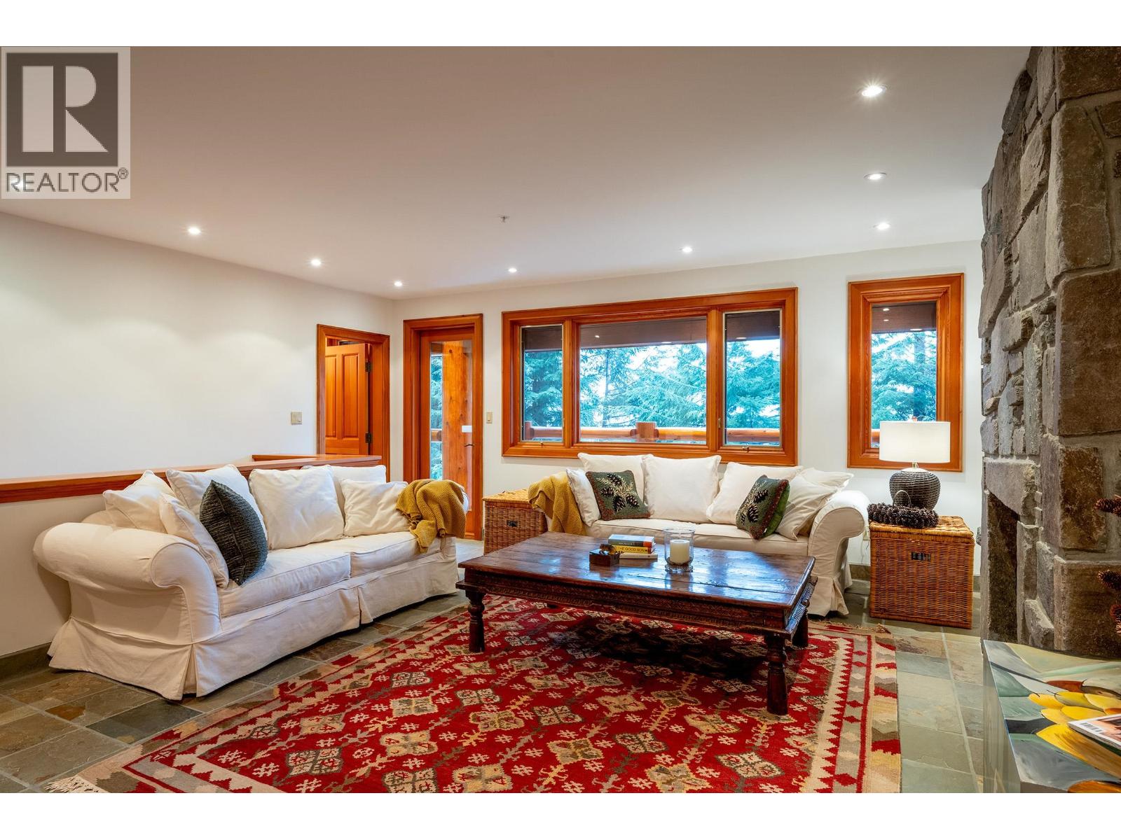 3826 Sunridge Drive, Whistler, British Columbia  V8E 0W1 - Photo 22 - R3136662
