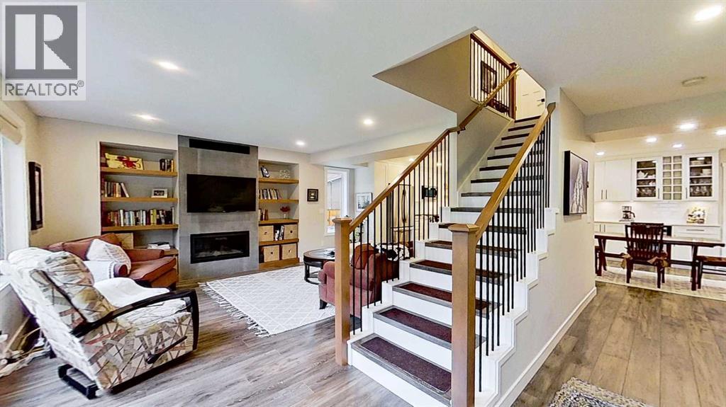 15 Echlin Court, Bragg Creek, Alberta  T0L 0K0 - Photo 2 - A2317140