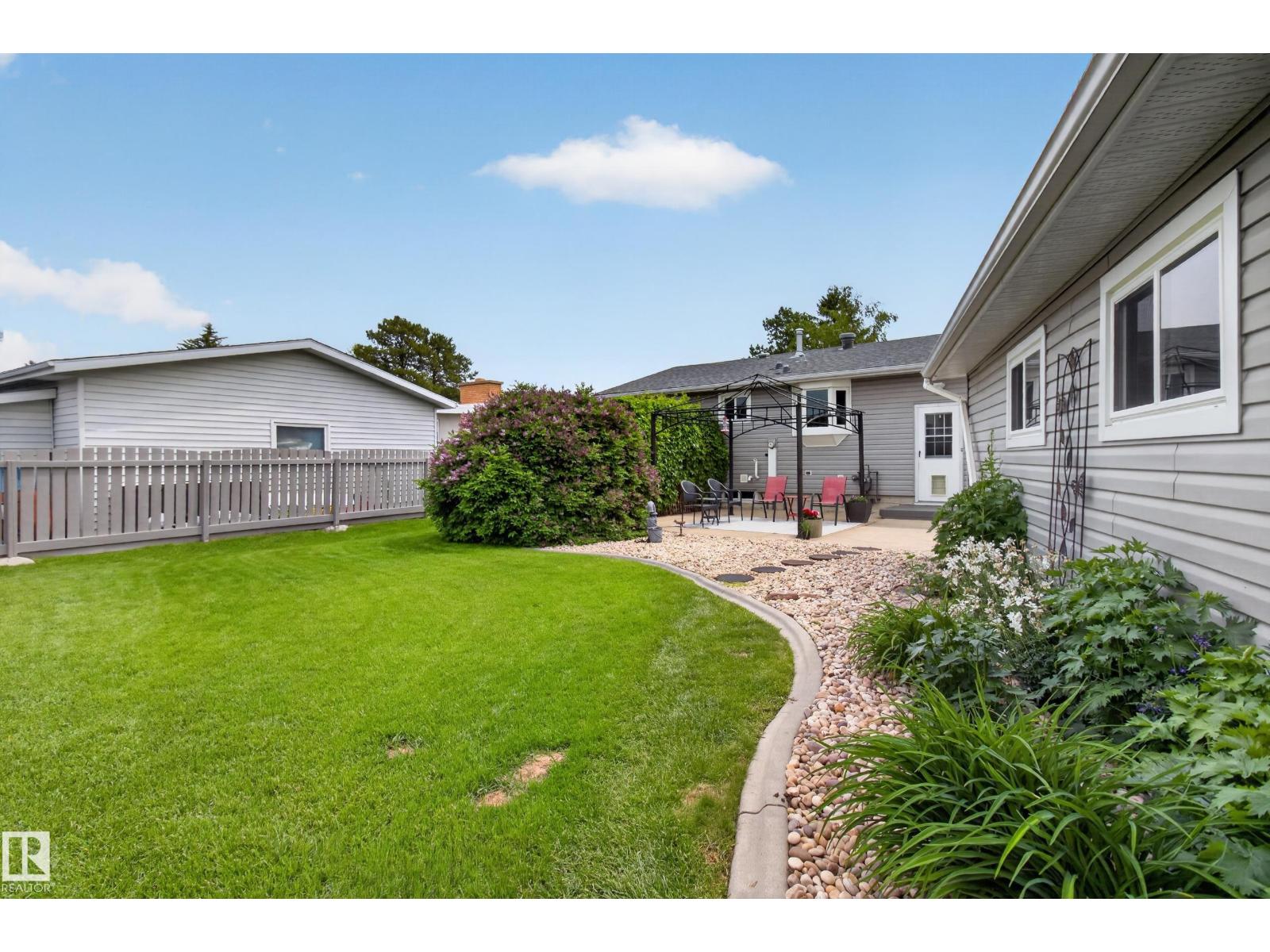 21 Milburn Cr, Sherwood Park, Alberta  T8A 0T9 - Photo 9 - E4493981