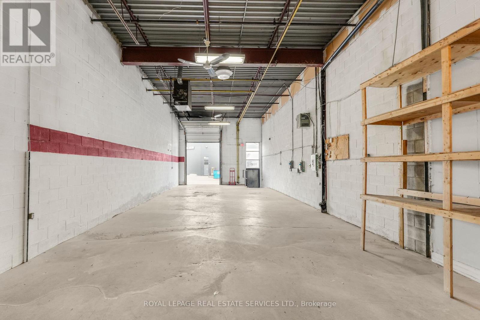 1109 Derry Road E, Mississauga, Ontario L5T 1P3 - Photo 8 - W12951108