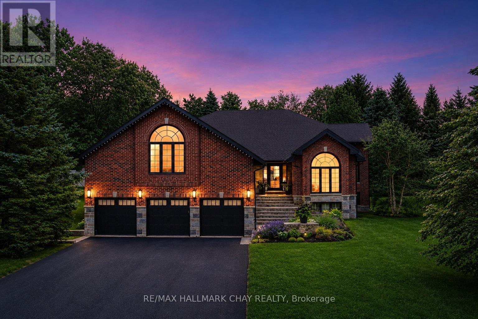 32 Forest Hill Drive, Springwater, Ontario  L0L 1X0 - Photo 25 - S13156772