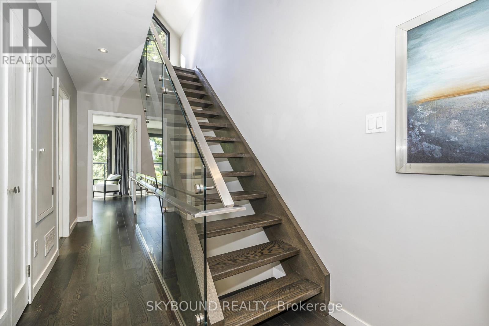 49 Victor Avenue, Toronto, Ontario  M4K 1A7 - Photo 18 - E13453346