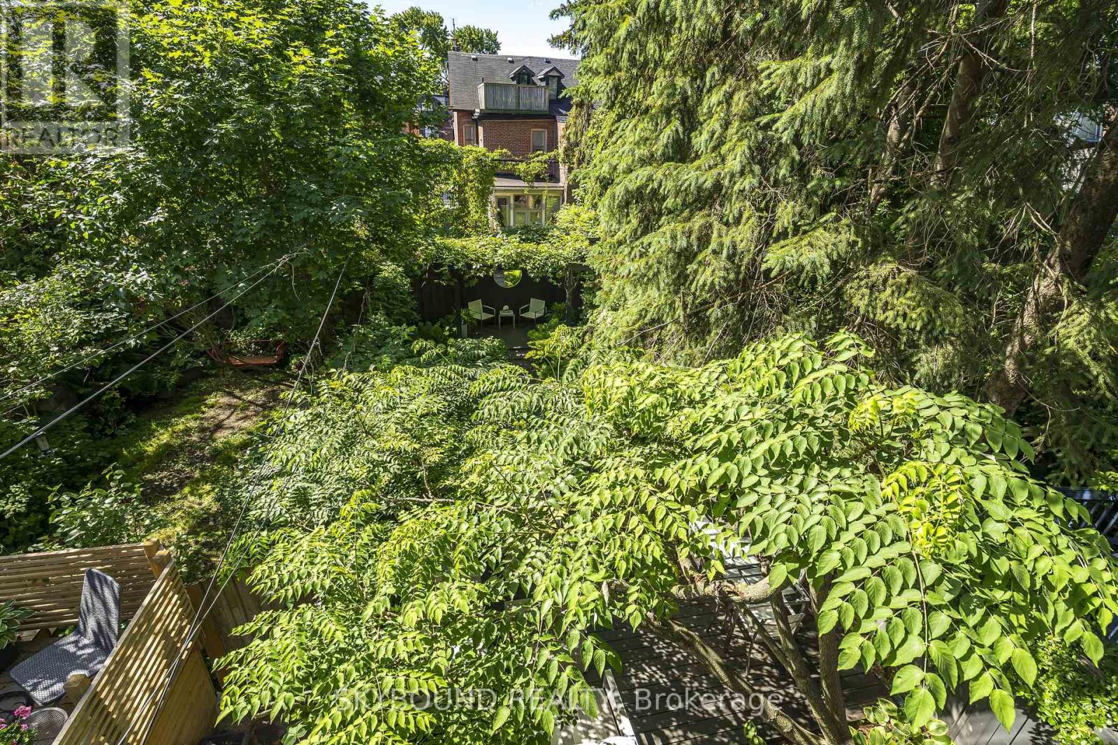 49 Victor Avenue, Toronto, Ontario  M4K 1A7 - Photo 23 - E13453346