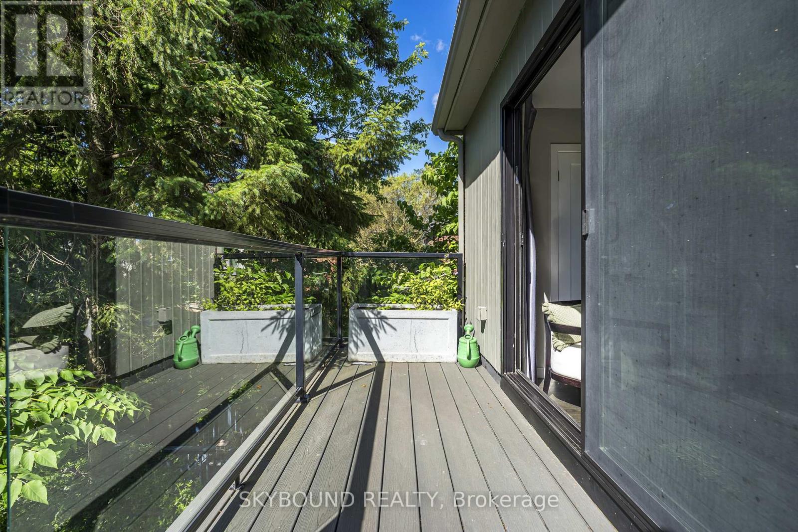 49 Victor Avenue, Toronto, Ontario  M4K 1A7 - Photo 24 - E13453346