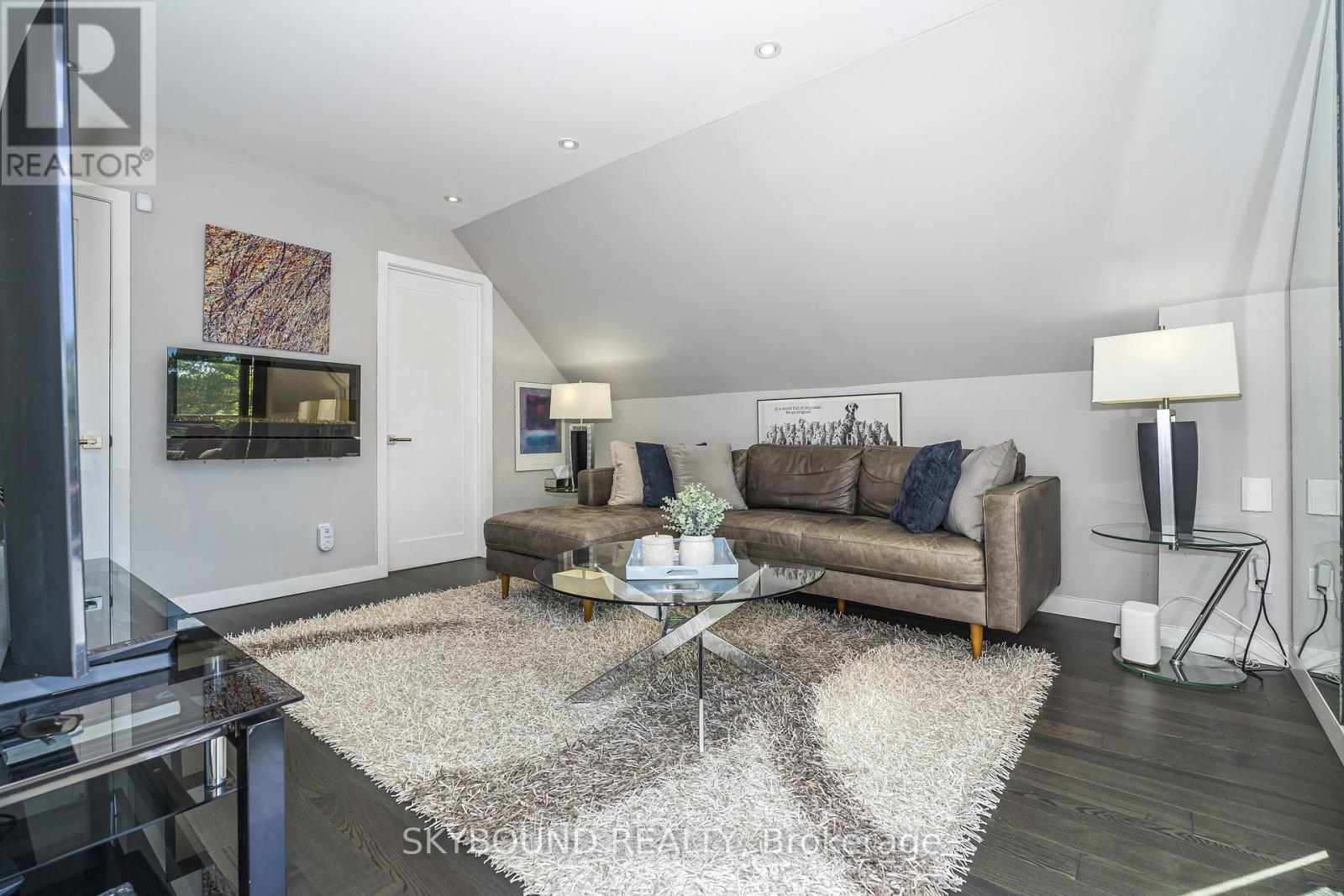 49 Victor Avenue, Toronto, Ontario  M4K 1A7 - Photo 31 - E13453346