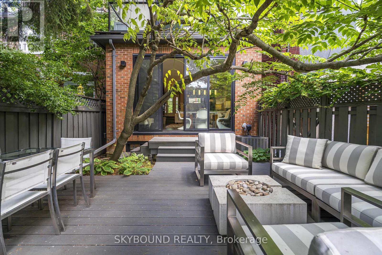 49 Victor Avenue, Toronto, Ontario  M4K 1A7 - Photo 43 - E13453346