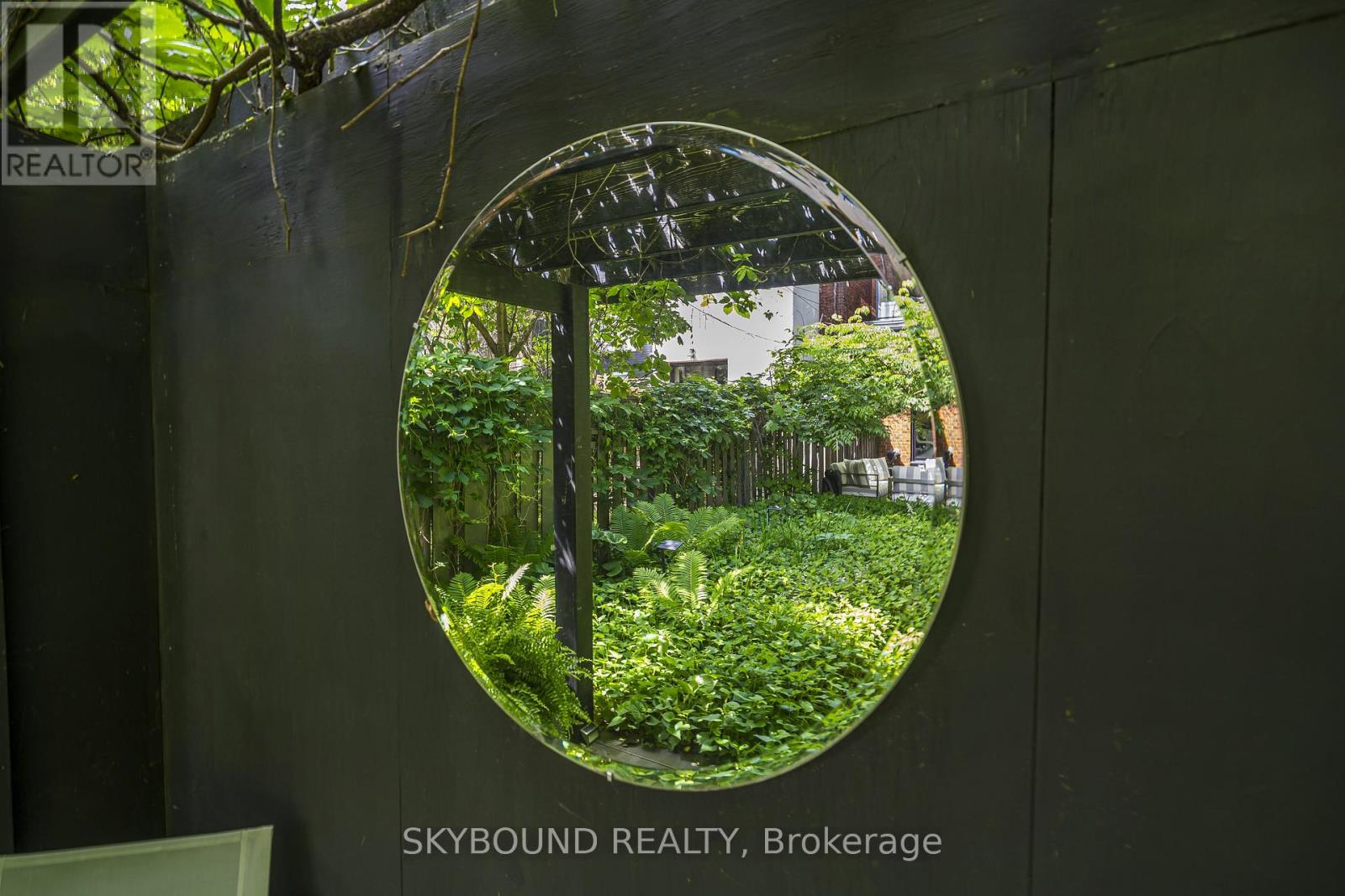 49 Victor Avenue, Toronto, Ontario  M4K 1A7 - Photo 47 - E13453346