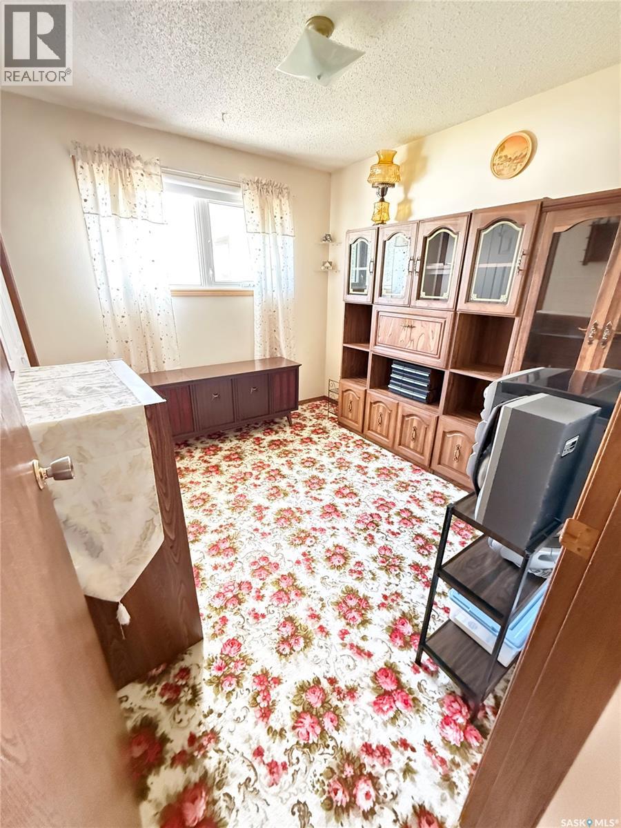 722 Washington Drive, Weyburn, Saskatchewan S4H 3C8 - Photo 20 - SK039660