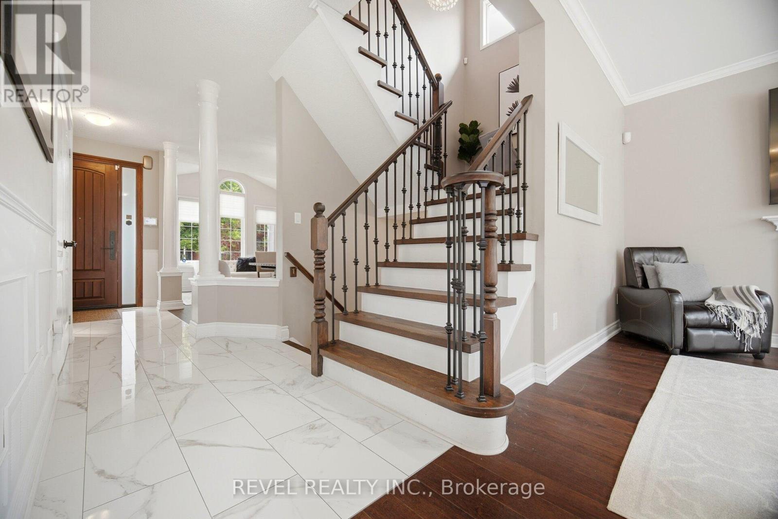 835 Chambers Place, Milton, Ontario  L9T 6A5 - Photo 3 - W13453352