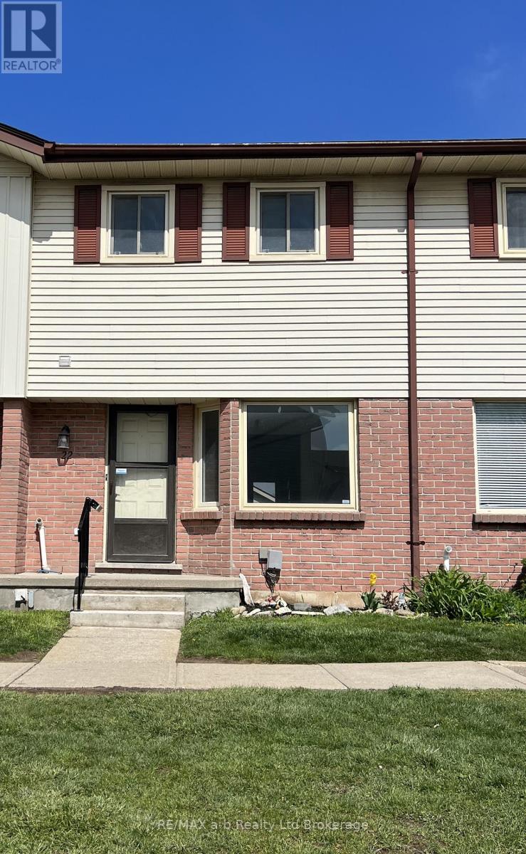 22 - 1115 Nellis Street, Woodstock, Ontario N4T 1P6 - Photo 2 - X13453460