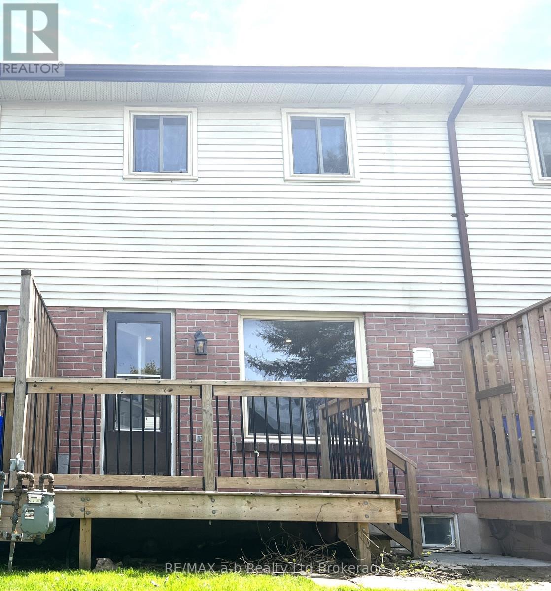 22 - 1115 Nellis Street, Woodstock, Ontario N4T 1P6 - Photo 4 - X13453460