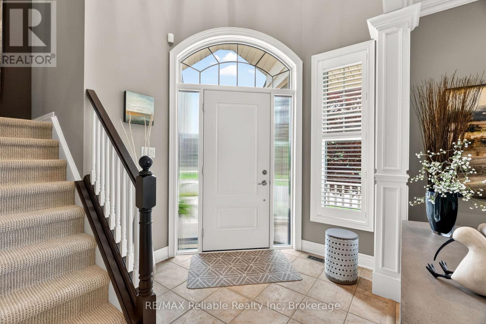 11 Harbour Court, Bluewater (Bayfield), Ontario  N0M 1G0 - Photo 8 - X13453476